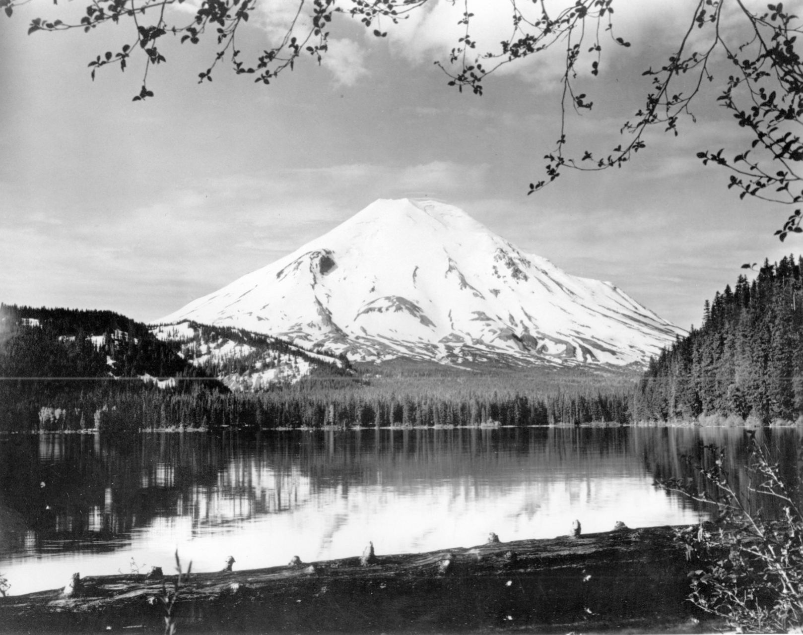 1957: Mount St. Helens, before the eruption